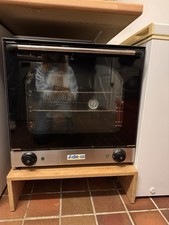 Commercial Electric Convection Oven Space For 4 trays 325x450mm | Adexa YSD1AE