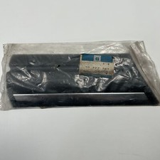 Vauxhall Carlton Left Wing Fender Side Rubbing Strip Trim Genuine Opel 90327389