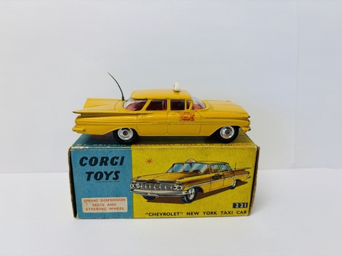 Corgi toys 221 - corgi, chevrolet