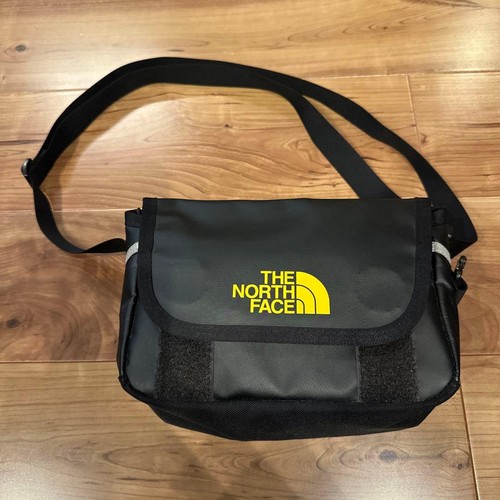 The north face shoulder bag - the,