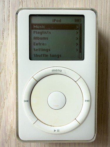 Vintage apple ipod - apple, (2002)