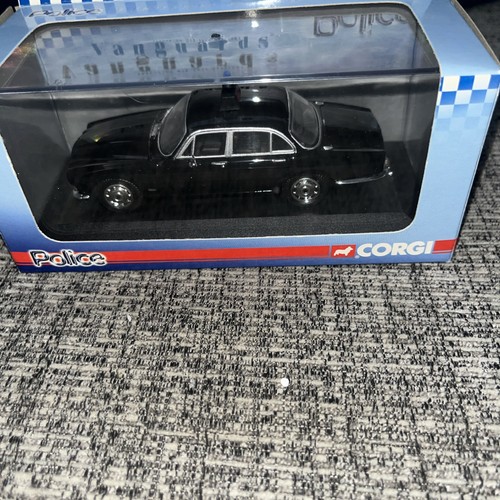 Corgi vanguards police - 1.43,