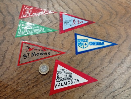 Vintage pennant window - vintage,
