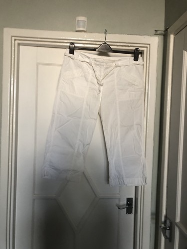 Ladies white crop trousers - white,