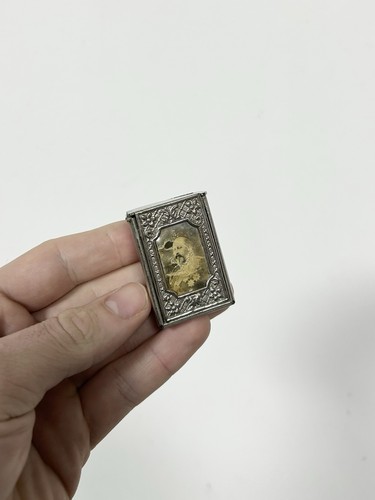 Silver tone vesta case - silver,