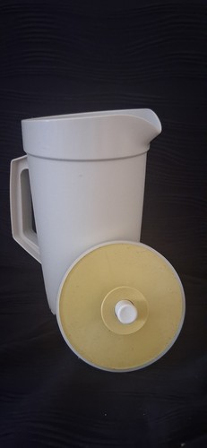 Tupperware classic plastic jug - classic,