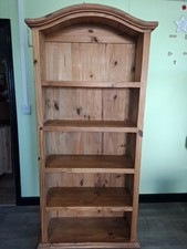Pine Arch Top Bookcase