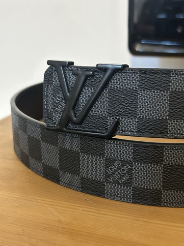 Men design belt primark