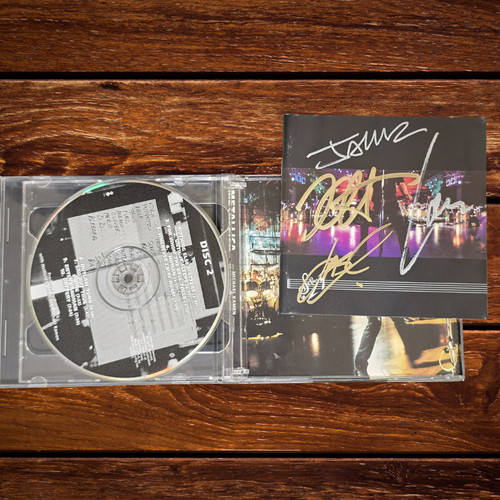 Metallica signed m 4 - signed, cd****s&m***4