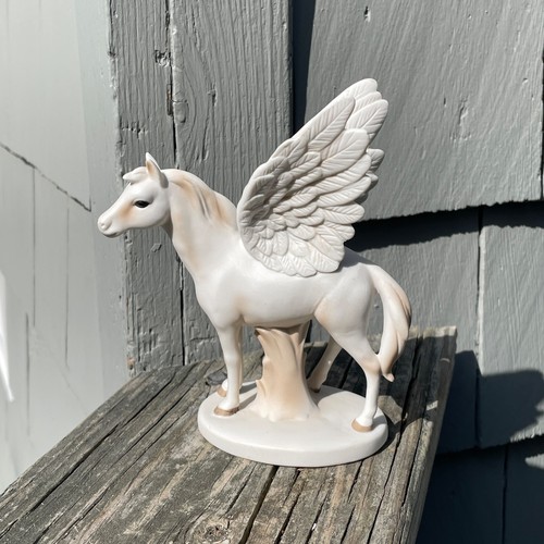 White double wing pegasus - 5.5",