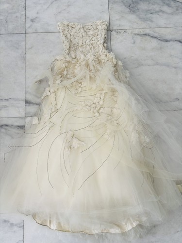Monique lhuillier wedding - lhuillier,