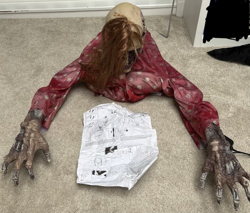 Used crawling animatronic for - used,