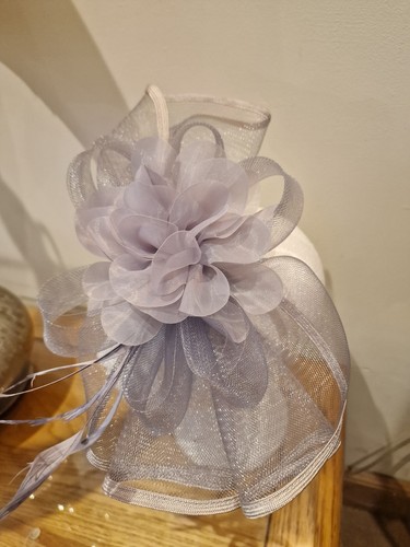 Fascinator 007 large mesh - large,