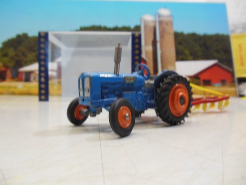CORGI.1:43.FARM.FORDSON
