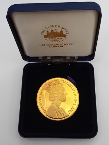 Large 44mm queen elizabeth - large,