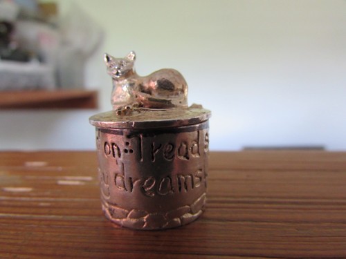 Silver scenes miniature cat - silver,