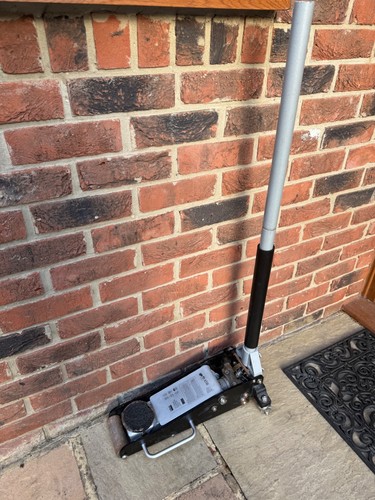 Halfords aluminium tonne - halfords,