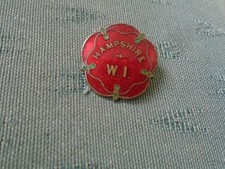 VINTAGE HAMPSHIRE WI WOMENS