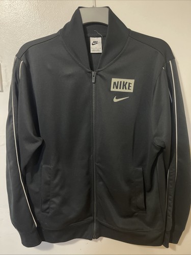 Nike boxed logo front spell - logo,