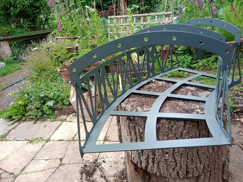 Scale 16mm curved garden - scale,,