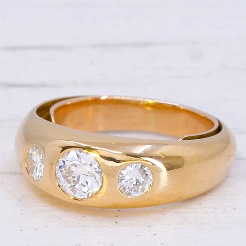 Vintage 84ct diamond - 0.84ct,