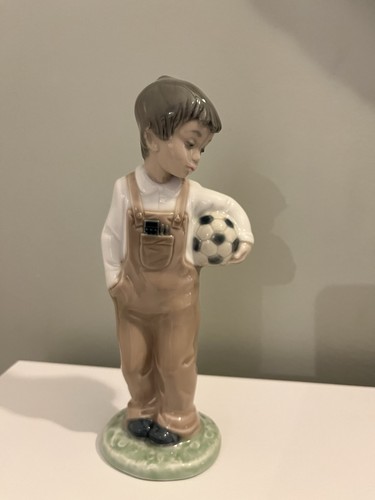 Nao lladró boy with - nao,