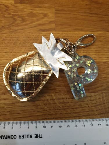 Pinapple keyring letter - keyring,