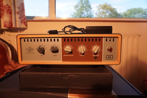 Universal audio box amp - audio,