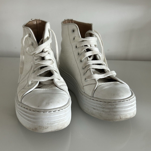 Russell bromley white - &,