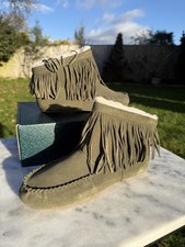 EMU Australia UK 8 khaki 70s