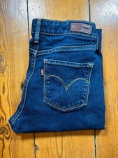Levi’s blue jeans Demi Curve 26w 30l