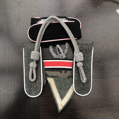 Assorted ww2 uniform patches - assorted,