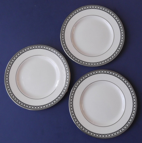 Three wedgwood contasts - three,