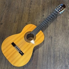Yamaki classical guitar - 25,