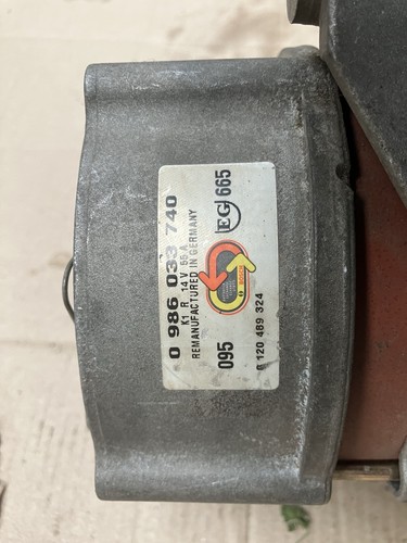Bosch alternator 0120489324 - alternator,
