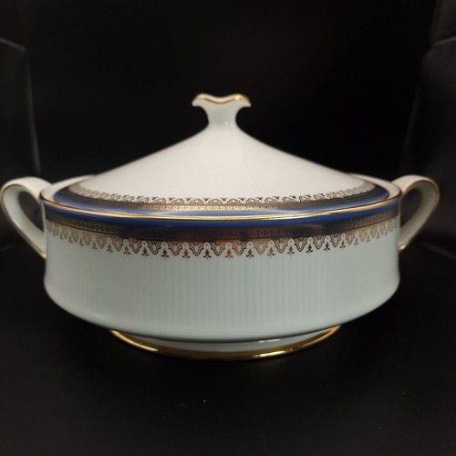 Paragon royal albert - &,