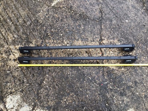 Halfords adjustable roof bars - roof,