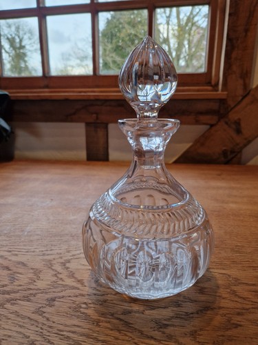 Beautiful cut glass crystal - cut,