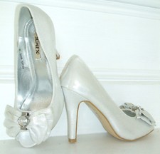 SIZE 3 4 5 6 7 8 WHITE IVORY