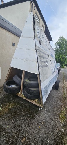 Mobile advertising trailer - mobile,