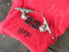 VINTAGE 1980 SKATEBOARD TRUCKS