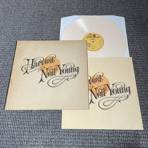 Neil young harvest vinyl - young,
