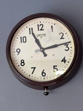 Smiths 1930s / 1940s 8 day bakelite clock, in working order.