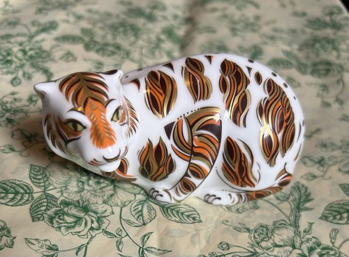 Royal crown derby year - derby, of