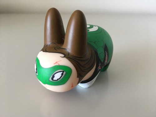 Kidrobot green lantern labbit - kidrobot,