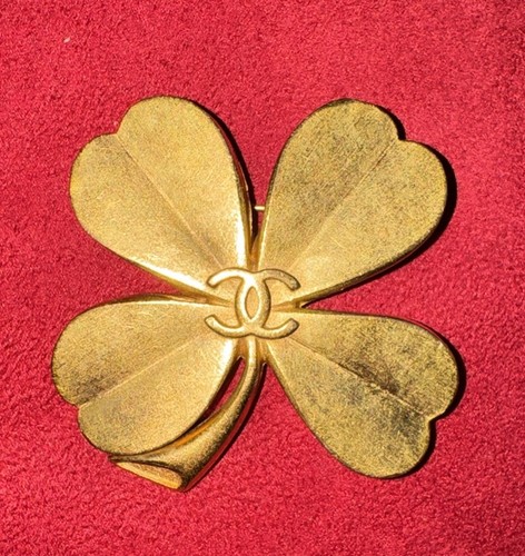 Chanel vintage four leaf - chanel,