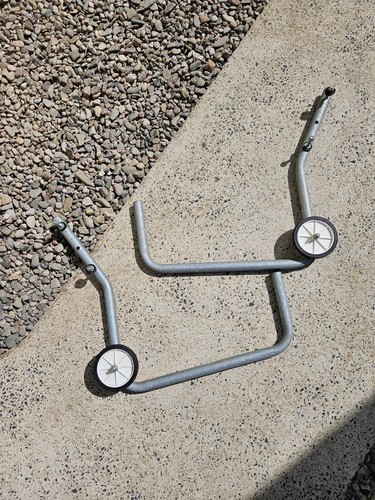 Universal roof ladder - ladder, hooks