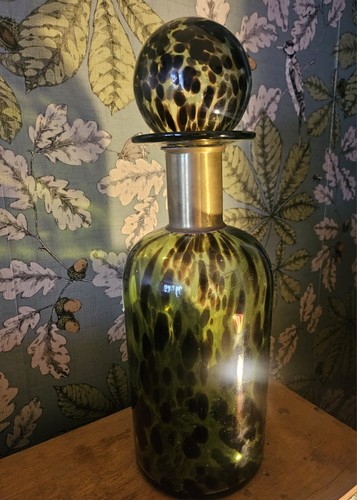Green glass apothecary bottle - green,