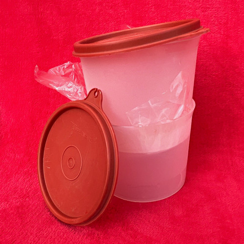 Tupperware round plastic - tupperware,