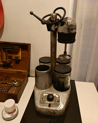 Watch cleaning machine - l&r,